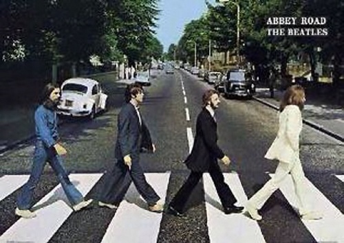 A célebre faixa de pedestres de Abbey Road é um dos locais visitados