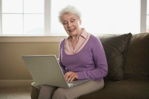 aumentou em 222,3% o número de pessoas mais velhas acessando a internet