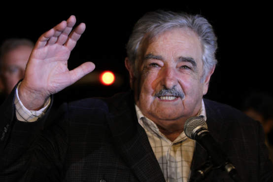Avesso ao luxo, José Mujica, o Pepe, trocou o palácio presidencial pelo sítio humilde