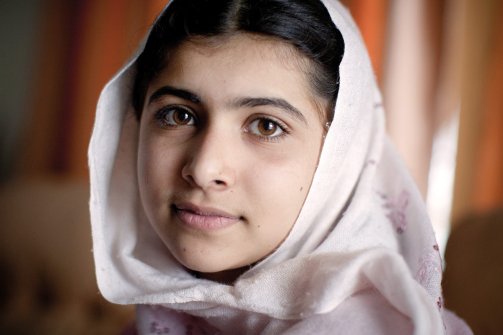 Falando na ONU,  a paquistanesa Malala Yousafzai  pediu educação para todos