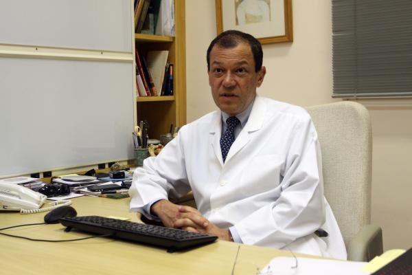 Elé é considerado um dos maiores neurocirurgiões do Brasil