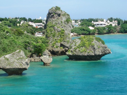 A ilha de Okinawa, no Japão, onde há muitos longevos