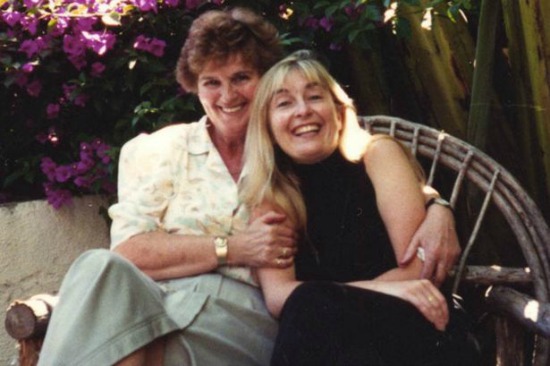 Fiona Phillips com a mãe, Margaret, que ela colocou no asilo com menos de 70 anos