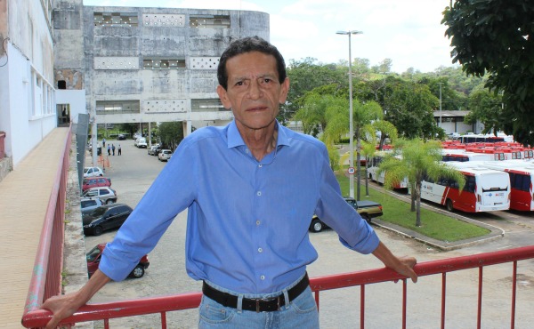 O prefeito Carlos Calixto (PSB), 69: na contra-mão dos anseios da população