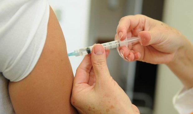 A vacina oferecida pelo SUS é contraindicada para quem tem alergia a ovo